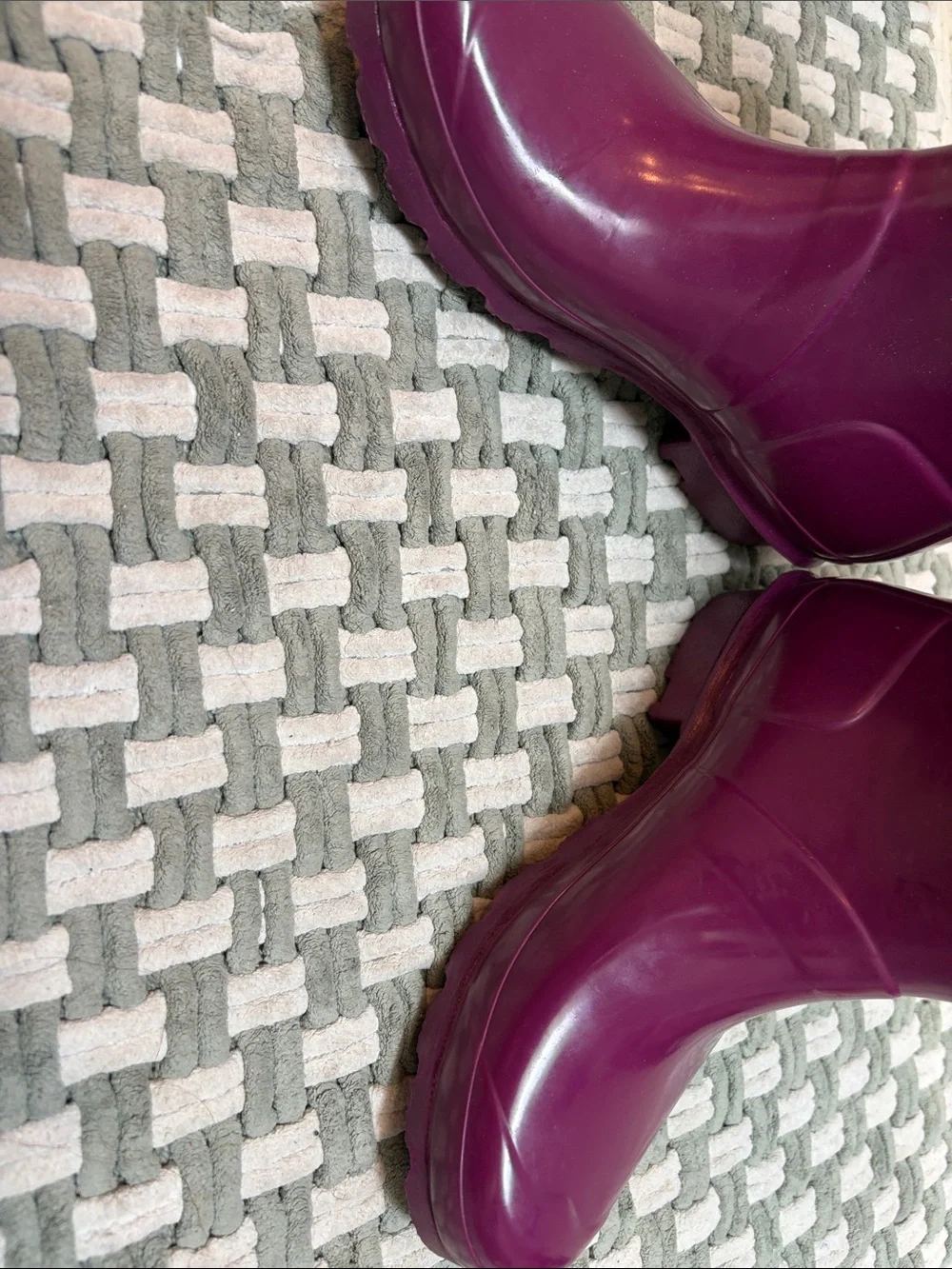 Hunter Kids Deep Purple Tall Rain Boots size 4